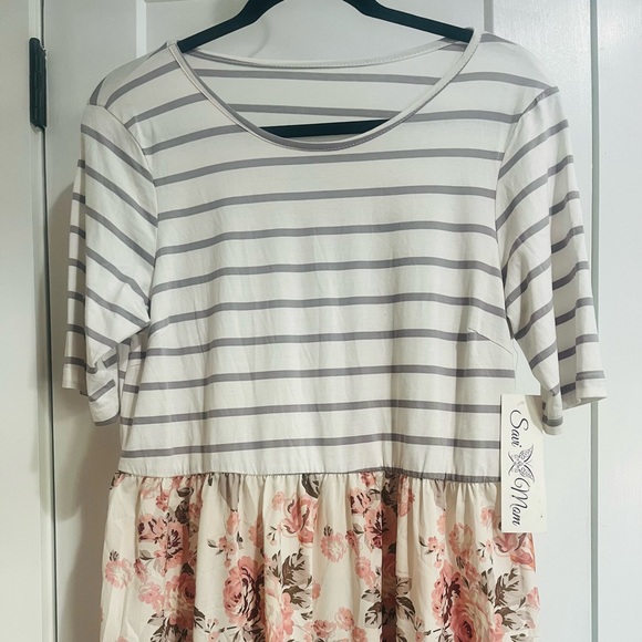 Savi Mom Maternity dress with pockets no belt included. Spring to Fall… - Picture 6 of 7